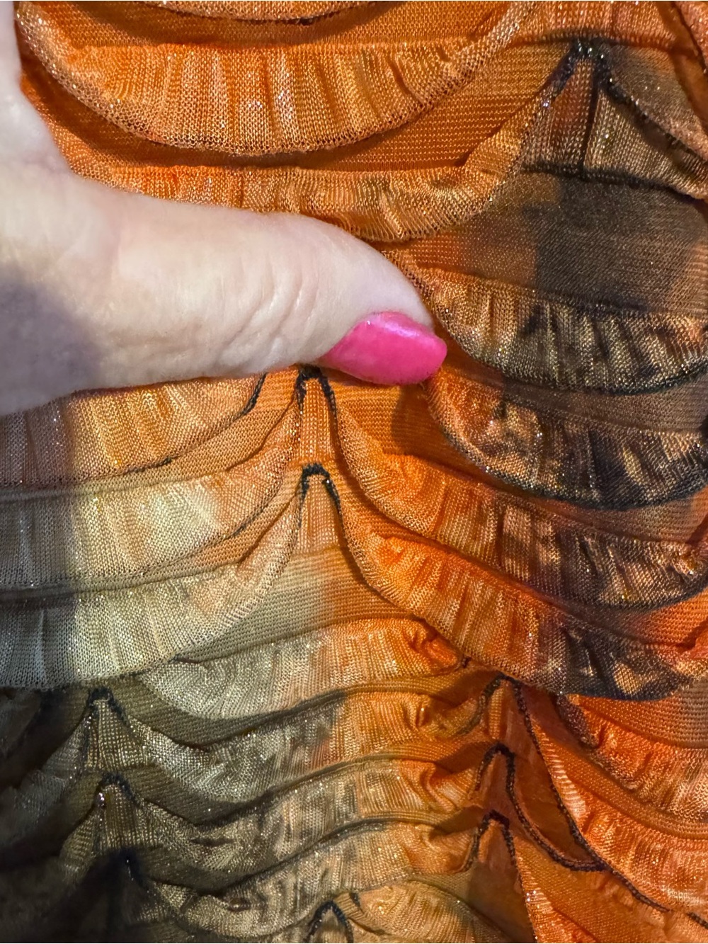 FALL COLORS!! From New Directions Scalloped Layers Top PLUS: 1X #I - Picture 3 of 9